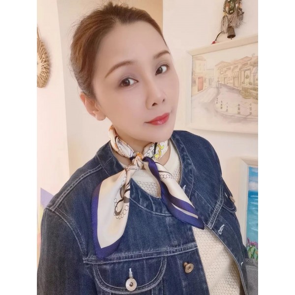 Petit Foulard en Soie pour Femme ★ Rêves des Trésors Élégants