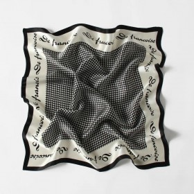 Petit Foulard en Soie pour Femme ★ Carreaux & Lettres