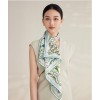 Petit Foulard en Soie pour Femme ★ Ballade de Muguet dans la gamme de vert et d’orange