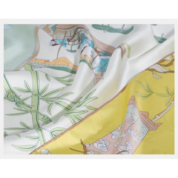 Foulard en soie pour femme ★ Promenade des Dames aux Fleurs Éternelles au ton jaune-vert