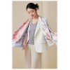 Foulard en soie pour femme ★ L'Éclat Évasif des Fleurs en bleu et rose