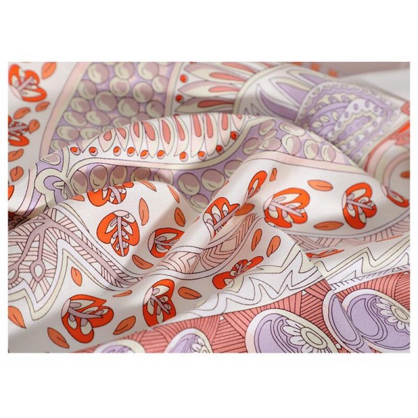 Foulard en soie pour femme ★ Le Jardin de Léa en rose-violet