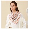 Foulard en soie pour femme ★ Le Jardin de Léa en rose-violet
