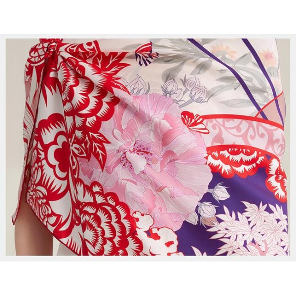 Grand Foulard en Soie Femme ★ Voyages de fleurs en rouge cerise
