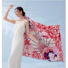Grand Foulard en Soie Femme ★ Voyages de fleurs en rouge cerise