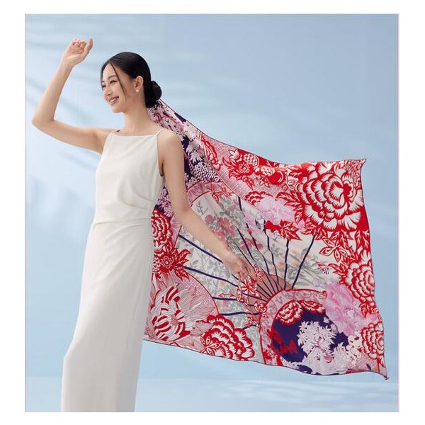 Grand Foulard en Soie Femme ★ Voyages de fleurs en rouge cerise