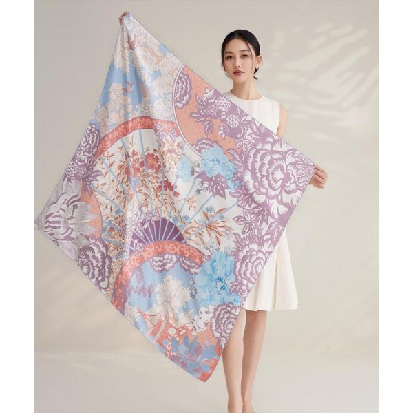 Grand Foulard en Soie Femme ★ Voyages de fleurs en violet