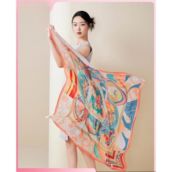 Grand Foulard en Soie Femme ★ Les couleurs du Liyuan en rose