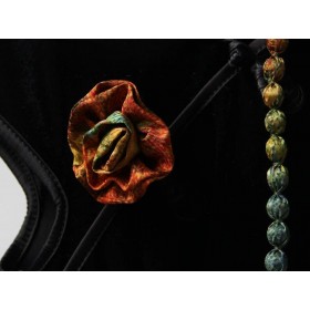 Collier Bodhi en soie raffinée et élégante