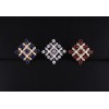 Boucle de foulard à trois anneaux en forme de carré personnalisé en or blanc avec zircons blancs