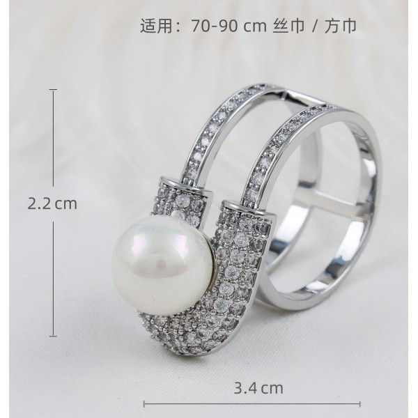 Attache-écharpe en perles à la mode en or blanc